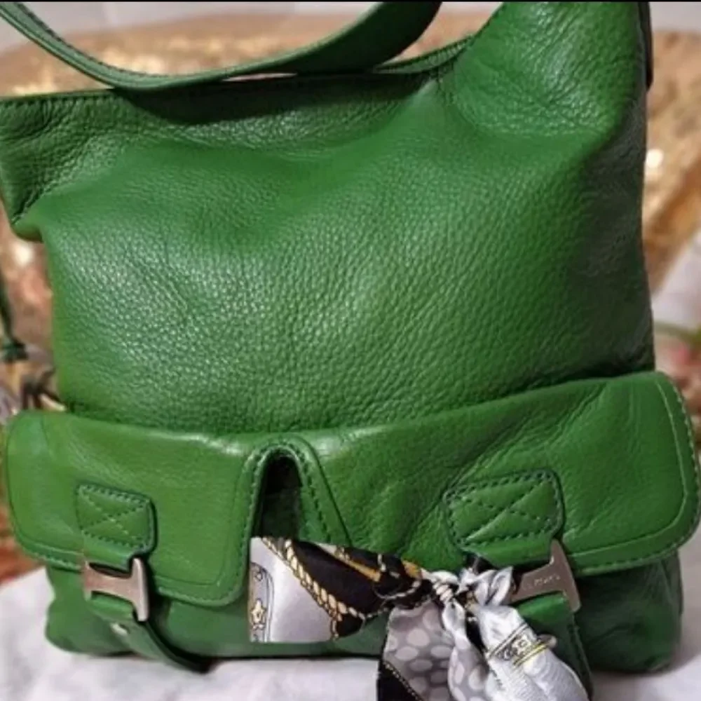 Michael Kors Bag Leather  EXCELLENT CONDITION